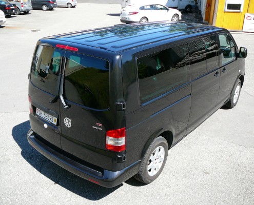 Bus VW T5 Caravelle (long version), rear, right profile from above.